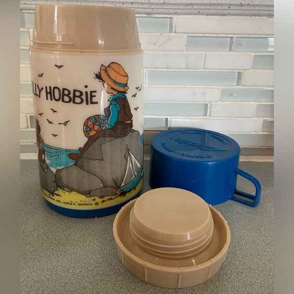 vintage holly hobbie thermos - Picture 3 of 3